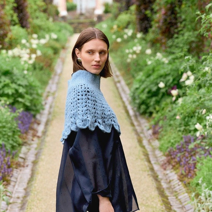 2026-15 Flowerfield Poncho - Sandnes Garn
