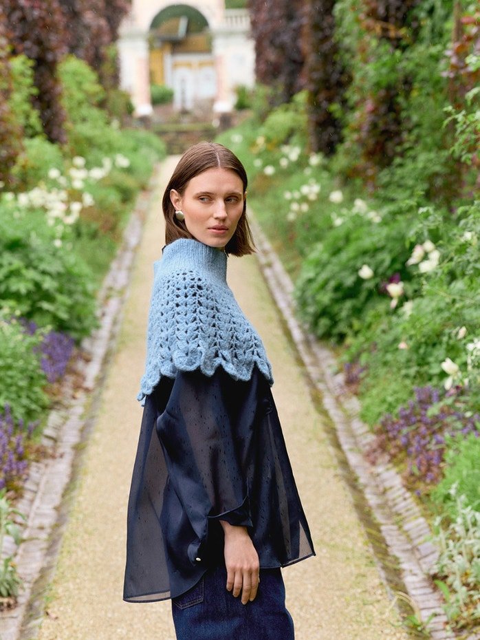 2026-15 Flowerfield Poncho - Sandnes Garn
