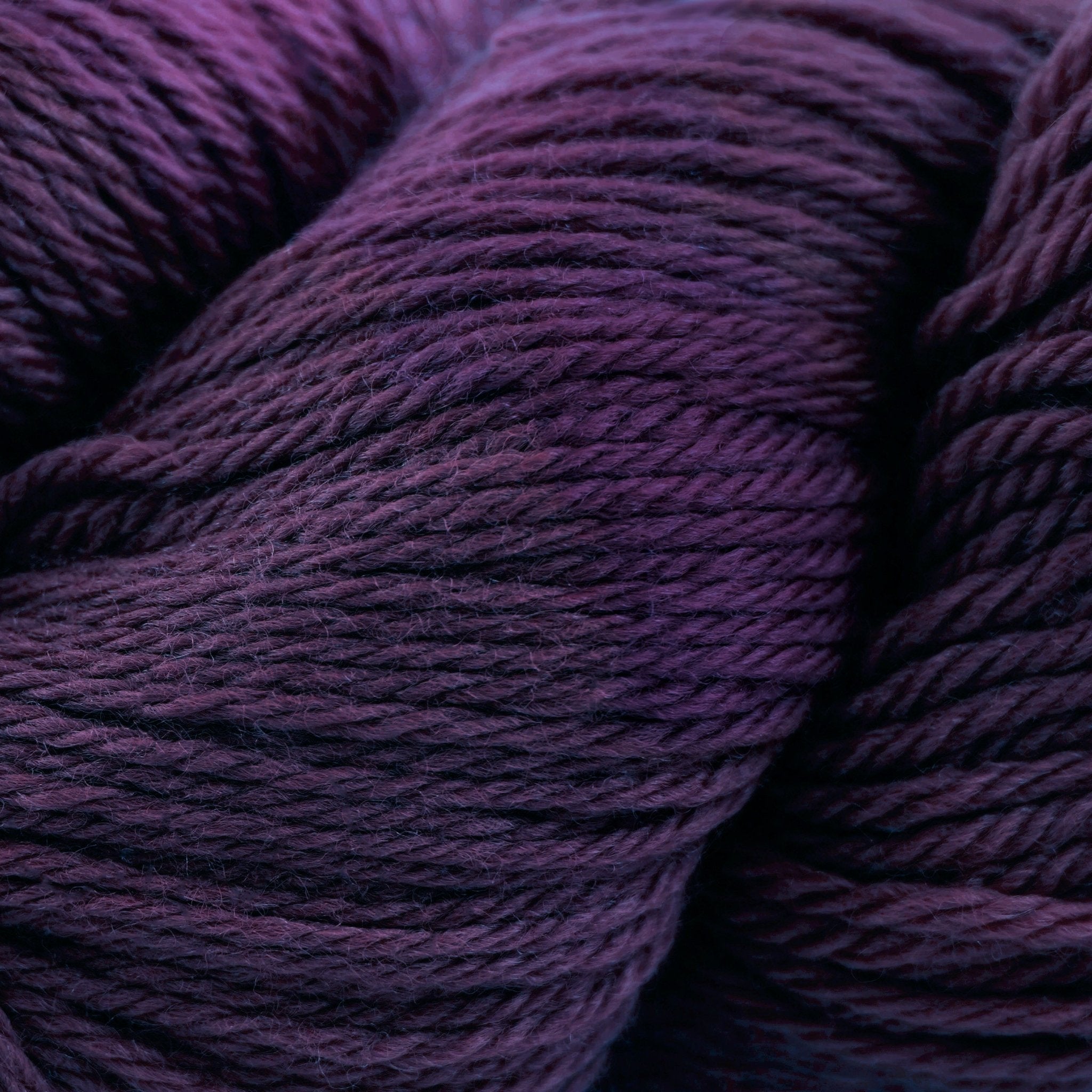 7807 - Prune 220 WOOL - Cascade Yarns