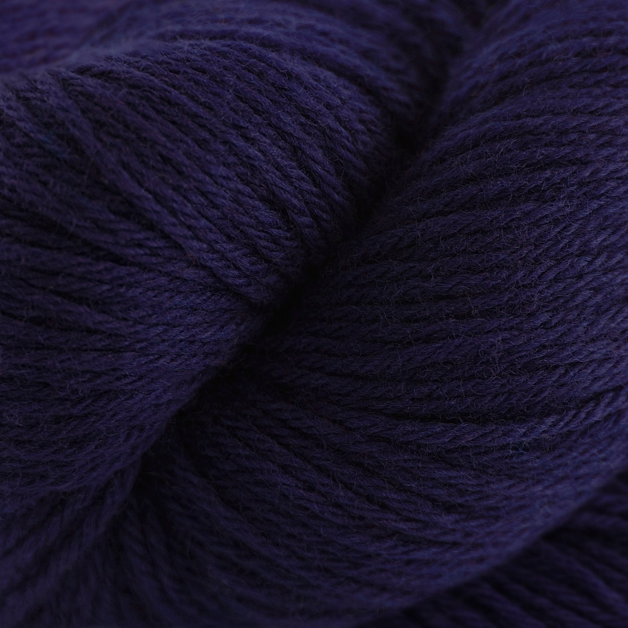 8886 - Aubergine 220 WOOL - Cascade Yarns