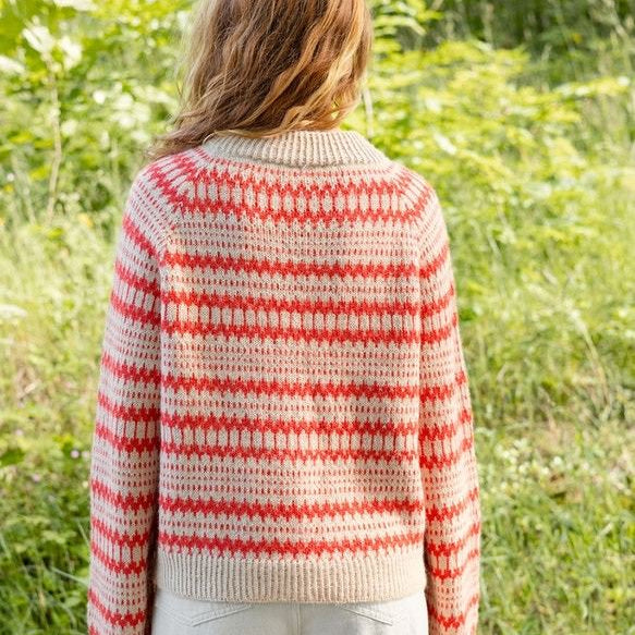 2410 - 04 Kleiva ladies sweater - Sandnes Garn