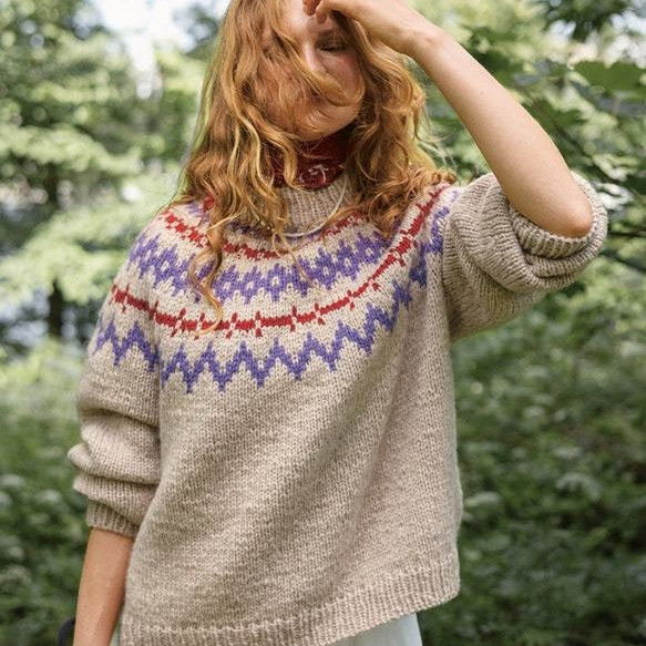 2410 - 07 Polar - light ladies sweater - Sandnes Garn