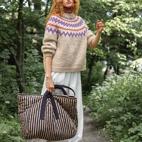2410 - 07 Polar - light ladies sweater - Sandnes Garn