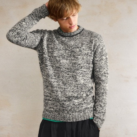 2412 Mr. / No. 7 Harvey Sweater Man - Sandnes Garn