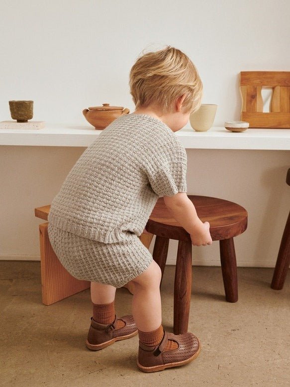 2505 - No. 3a Leo Tee Baby & 3b Leo Bloomer Baby - Sandnes Garn