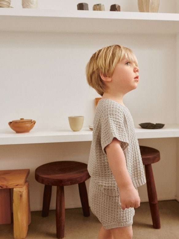 2505 - No. 3a Leo Tee Baby & 3b Leo Bloomer Baby - Sandnes Garn