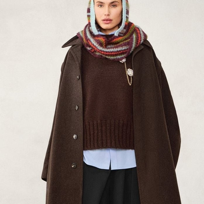 2507 - 11a Snuggle Hood monochrome or 11b striped - Sandnes Garn