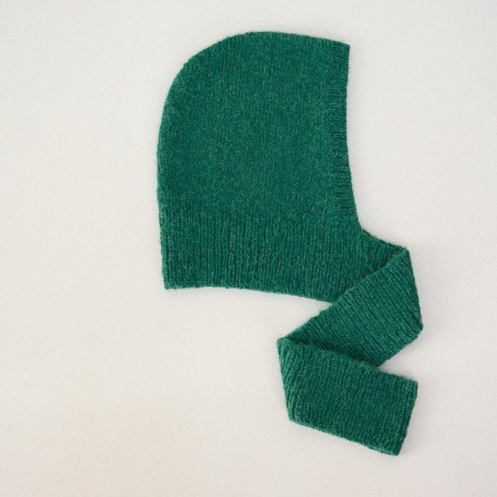 2507 - 11a Snuggle Hood monochrome or 11b striped - Sandnes Garn