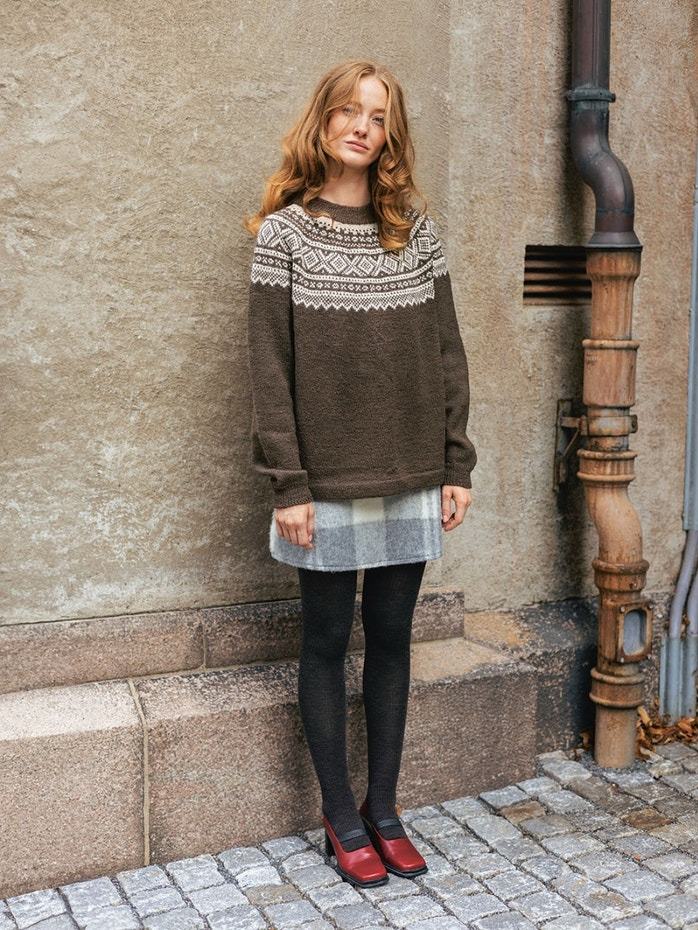 2510 - 3 Marius damegenser - Sandnes Garn