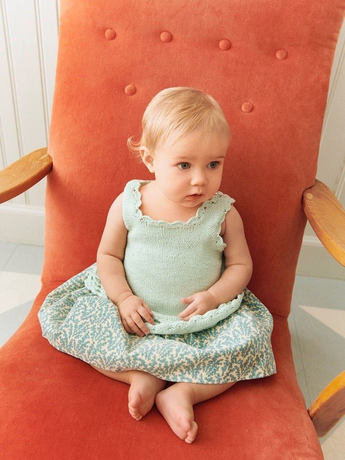 2603 - 7 Rosette Top & Pants Baby - Sandnes Garn