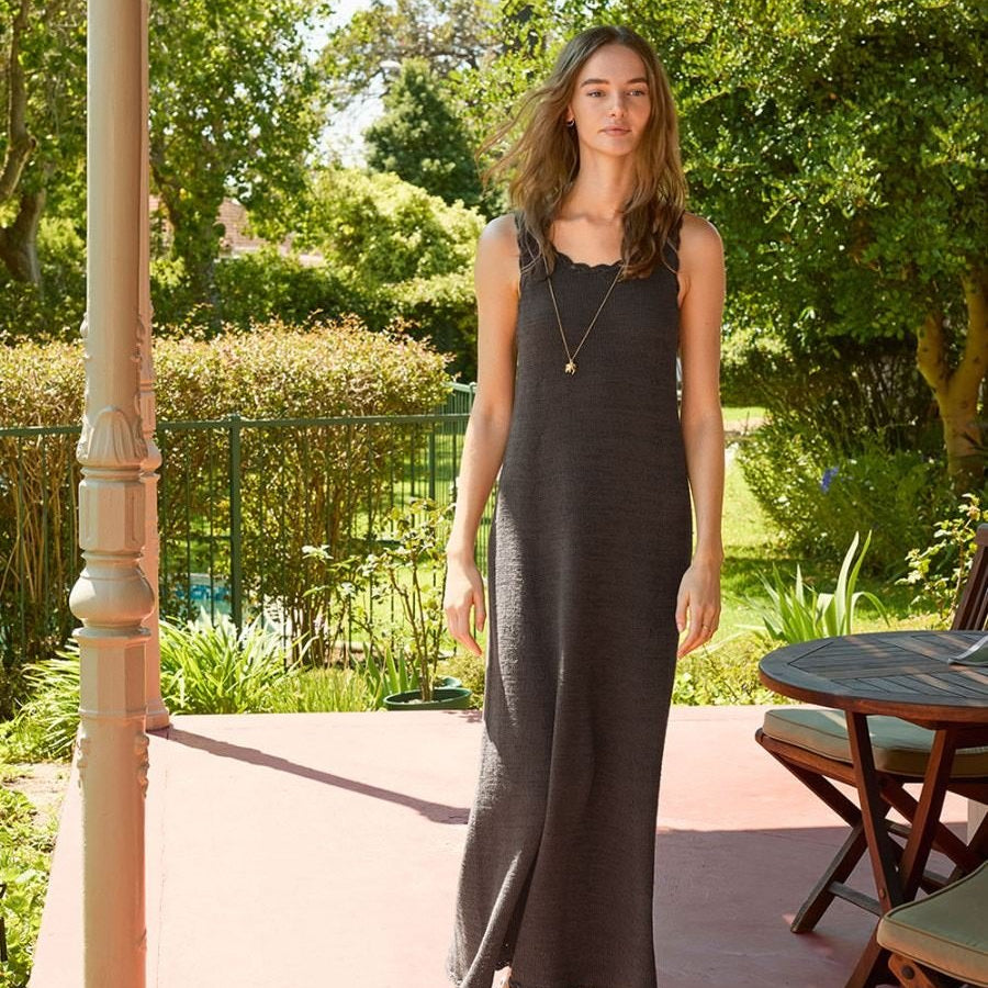 2604 - 10 Roselyn Long Dress - Sandnes Garn