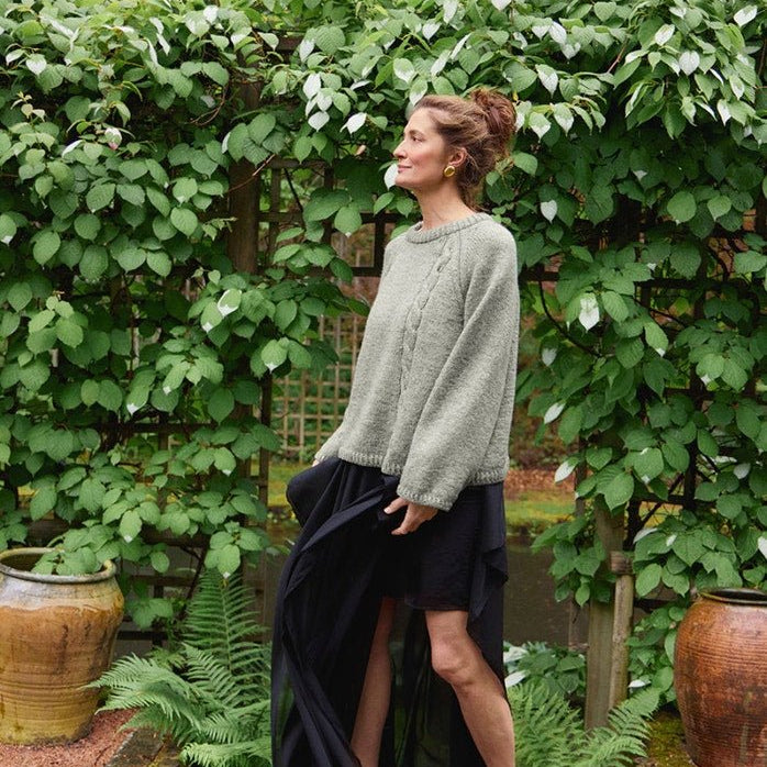 2606-10 Laura Sweater - Sandnes Garn