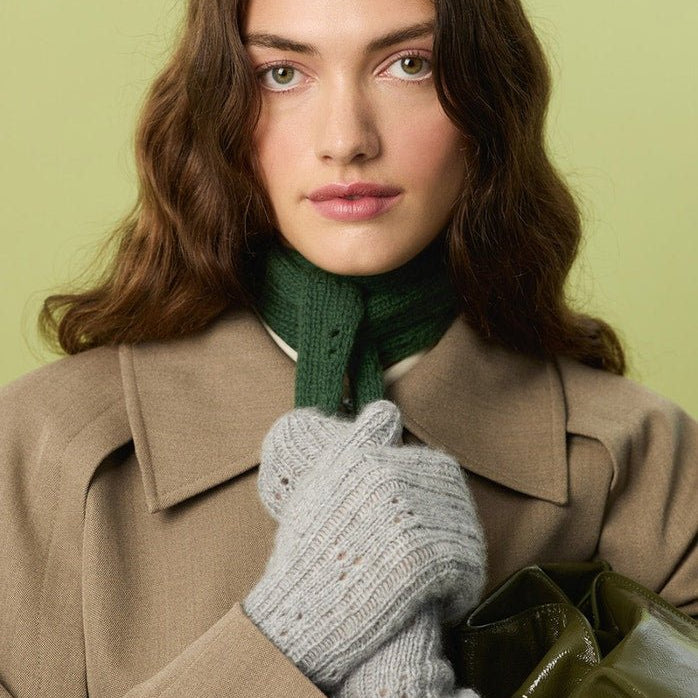 2607-4 Miu Pointelle Mittens - Sandnes Garn