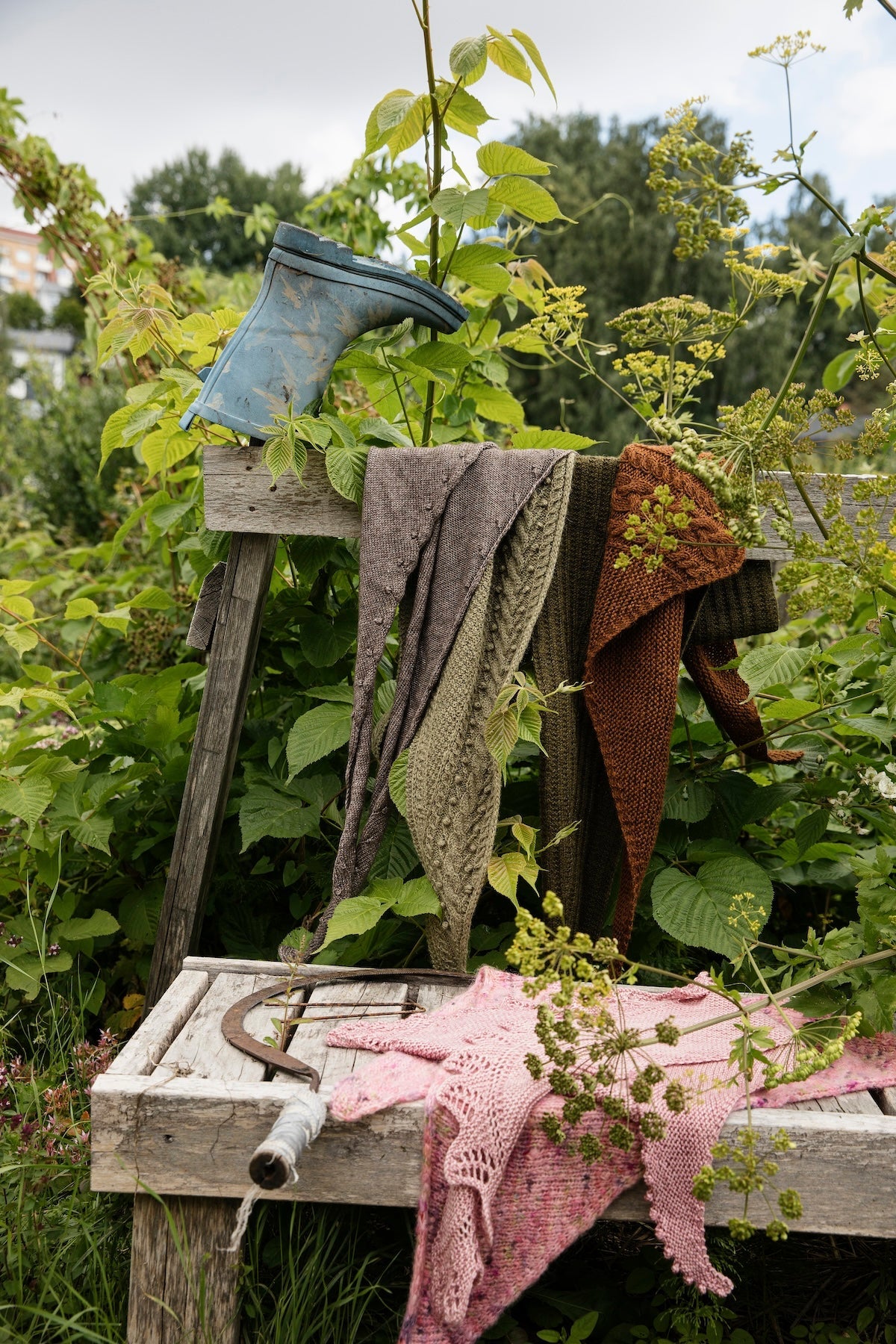 52 Weeks of One-Skein Knits - Précommande - Laine Magazine