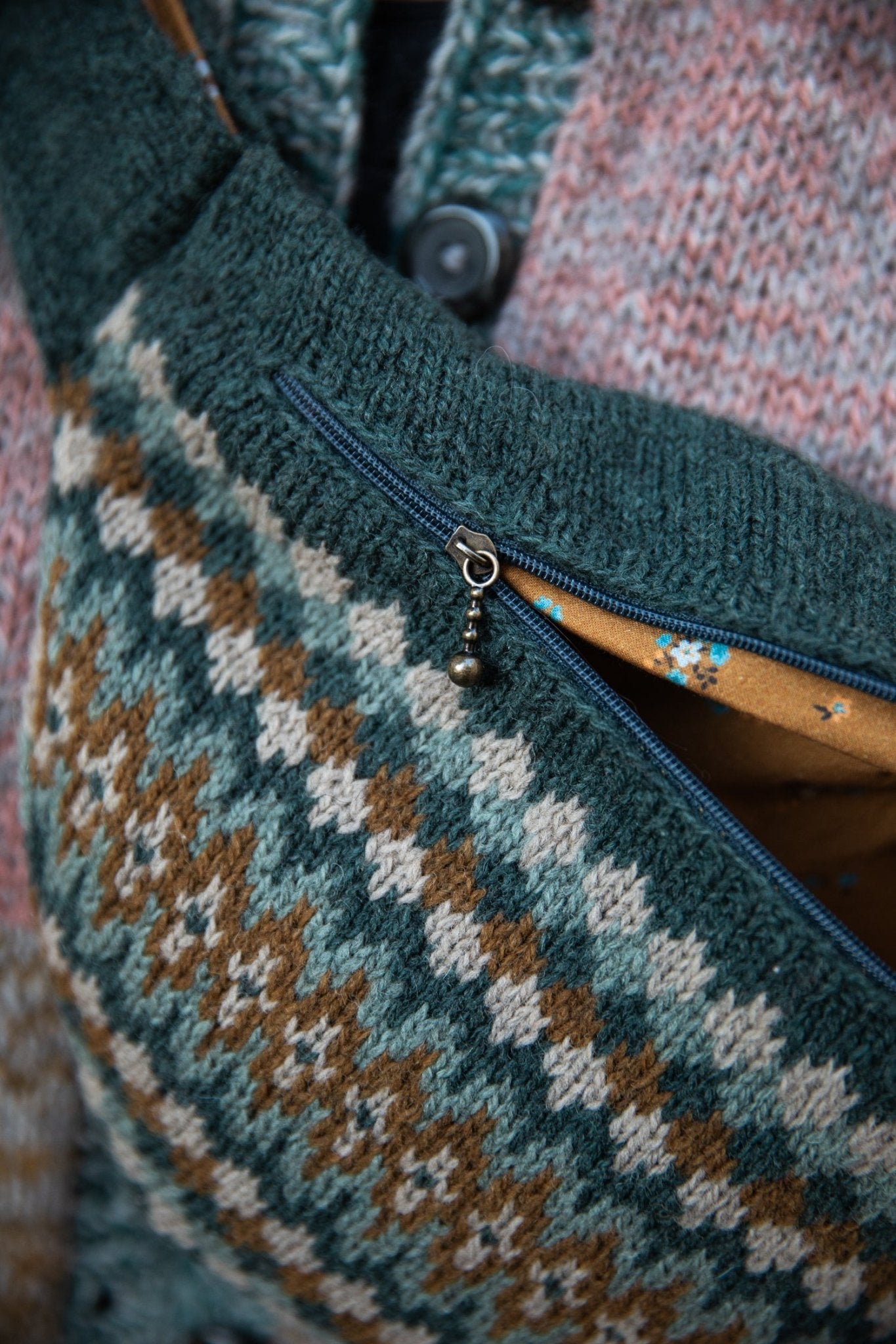 52 Weeks of Scrap Yarn! - Sortie le 17 avril - Laine Magazine