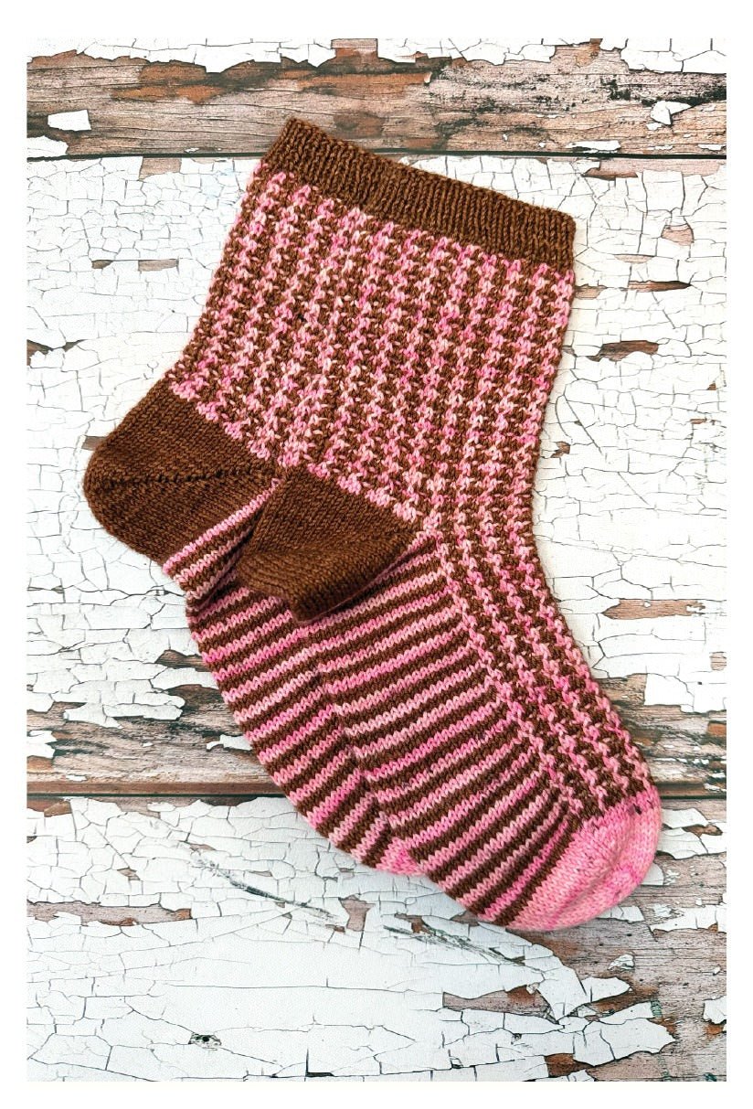Issue 10 – Giving Threads Socks - Life in the Long Grass