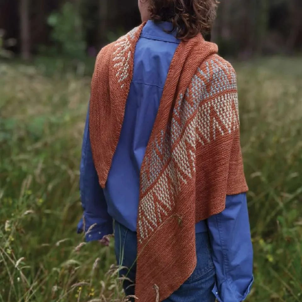 Issue 7 – Into the Hills Cabin Living - Life in the Long Grass