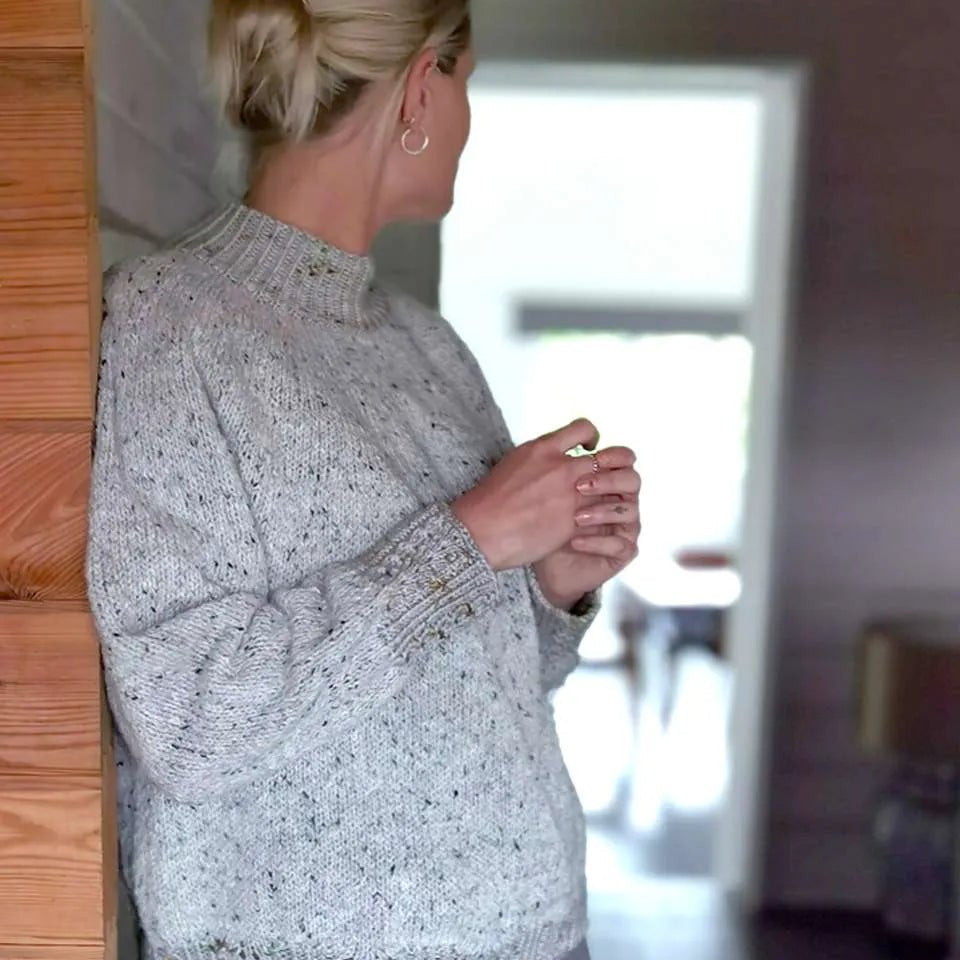 Issue 7 – Into the Hills Cabin Living - Life in the Long Grass
