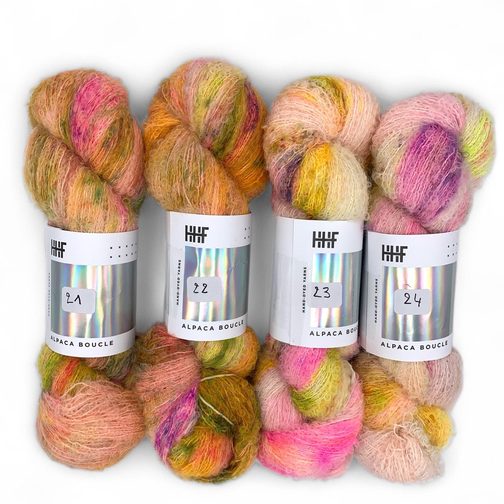 Potluck - Alpaca Boucle Echeveau 1 - Hedgehogfibres