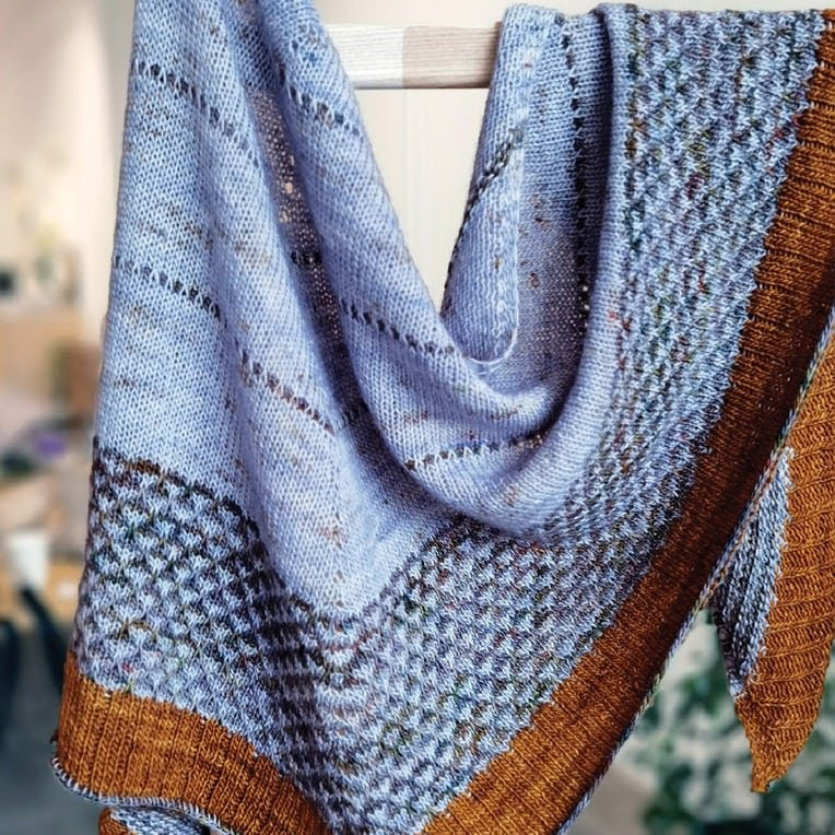 Set Muir Shawl - Life in the Long Grass