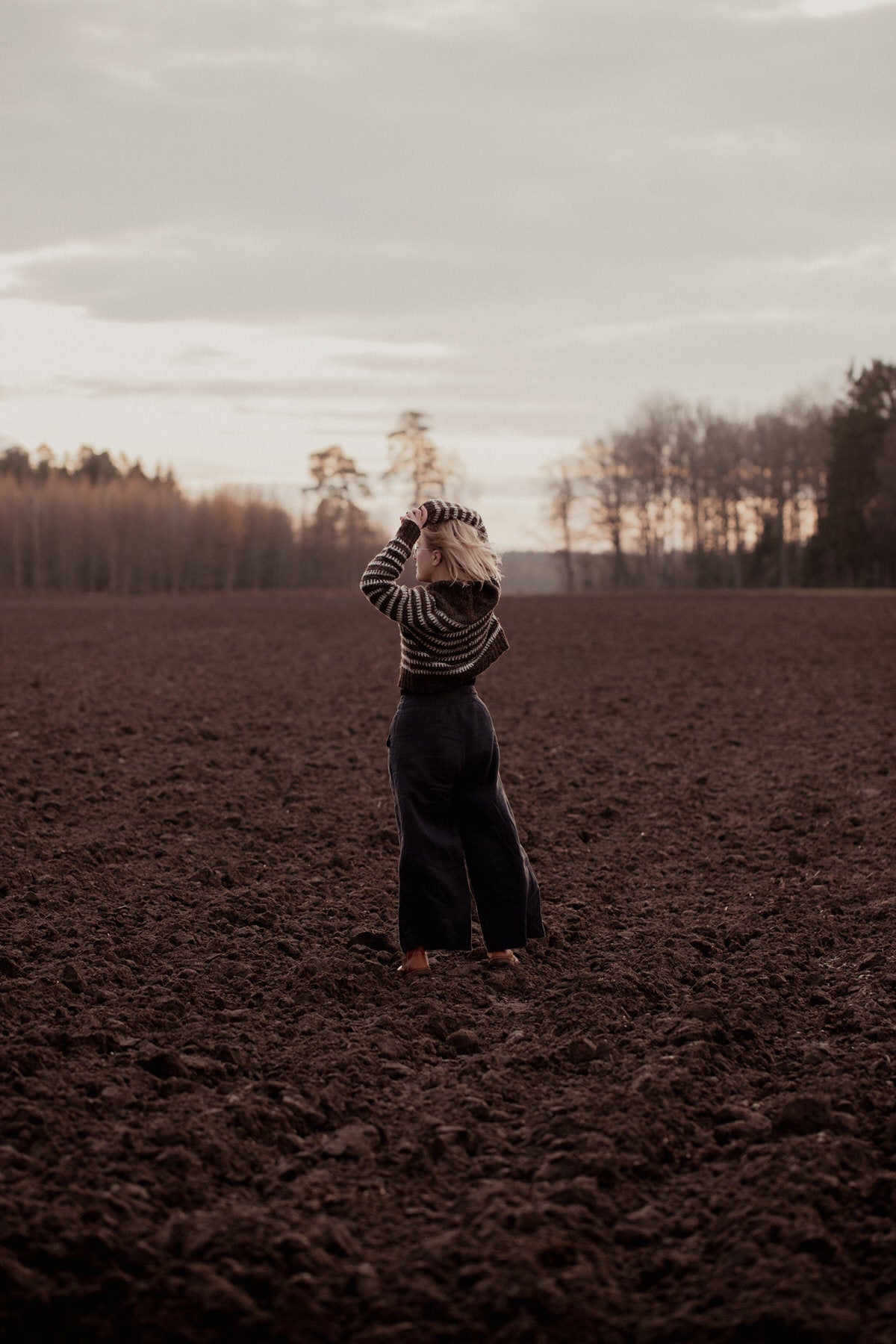 The Island and the Forest : A Knitted Correspondence - Laine Magazine