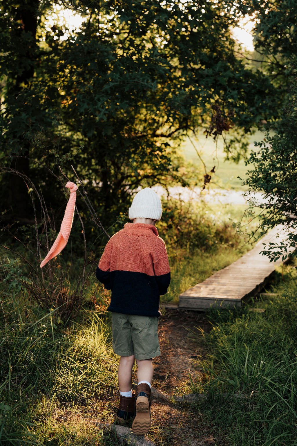 Trails & Valleys: Knitwear for Family Adventures - Précommande - Laine Magazine