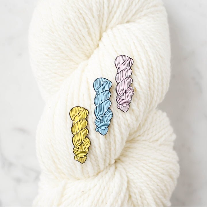 PINS ECHEVEAUX Bleu - Twig & Horn