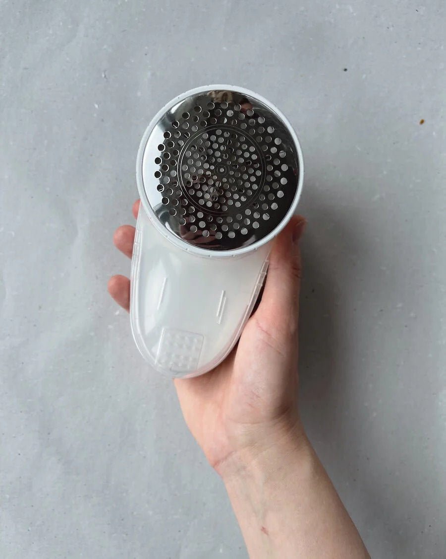 "Refresh Your Knit With PetiteKnit" - Appareil anti-peluches - Petite Knit