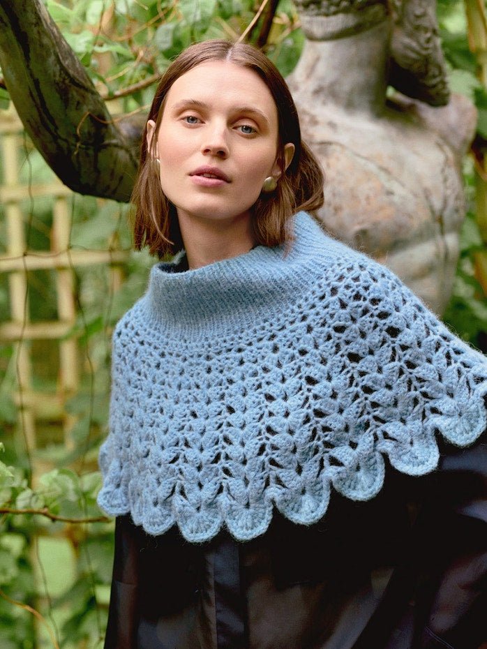 2026-15 Flowerfield Poncho - Sandnes Garn