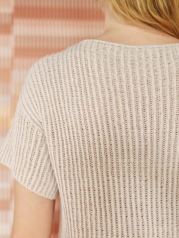 2404-07 Fenny Tee - Modèle - Sandnes Garn