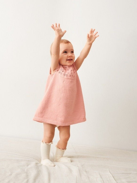 2505 - 4 Indy Dress Baby - Sandnes Garn