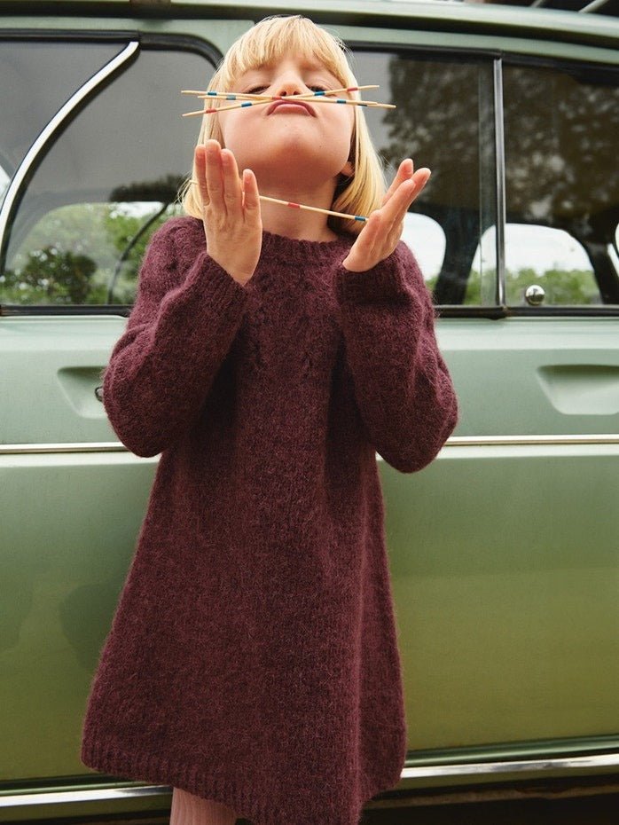 2506 - 08 Sweet Pea Dress Junior - Sandnes Garn