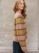 2510 - 5 Astrid damegenser - Sandnes Garn