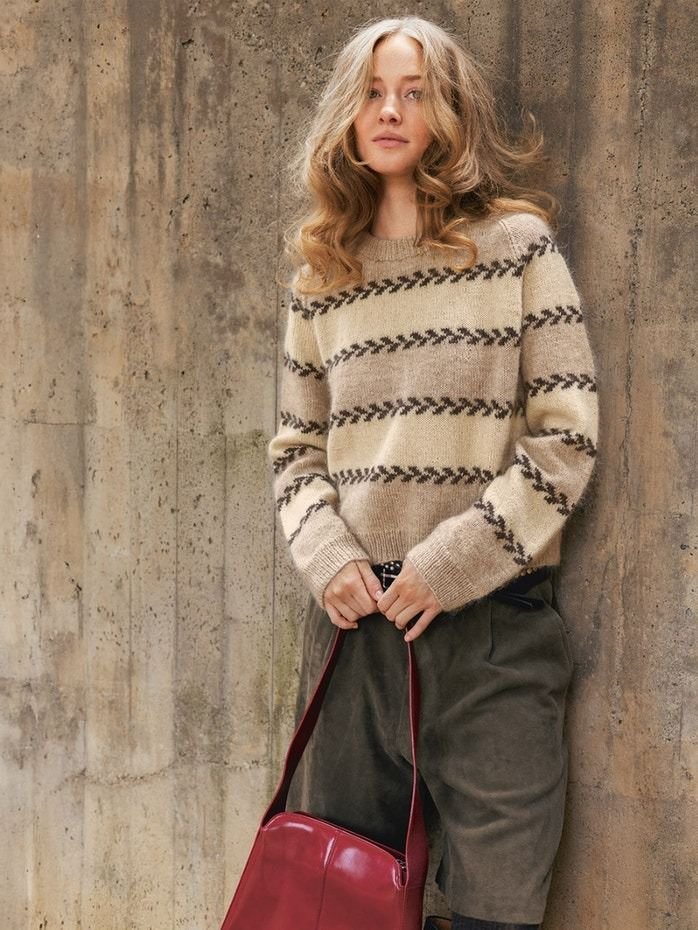 2510 - 5 Astrid damegenser - Sandnes Garn