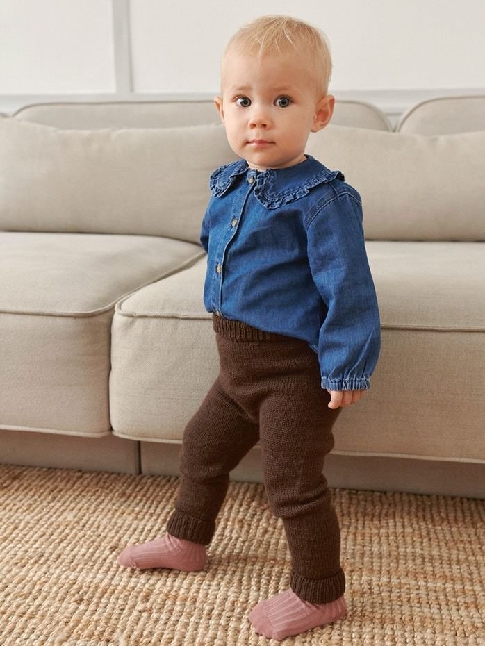 2512 - 4ab Lille bukse baby - Sandnes Garn