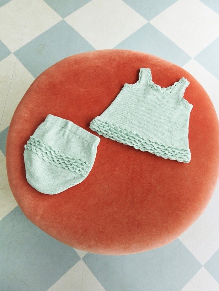 2603 - 7 Rosette Top & Pants Baby - Sandnes Garn