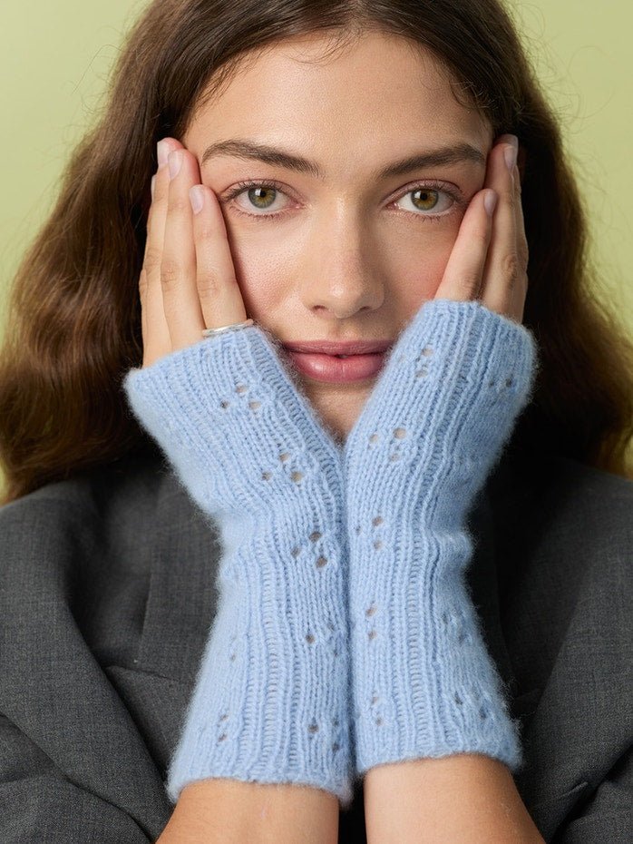 2607-4 Miu Pointelle Mittens - Sandnes Garn