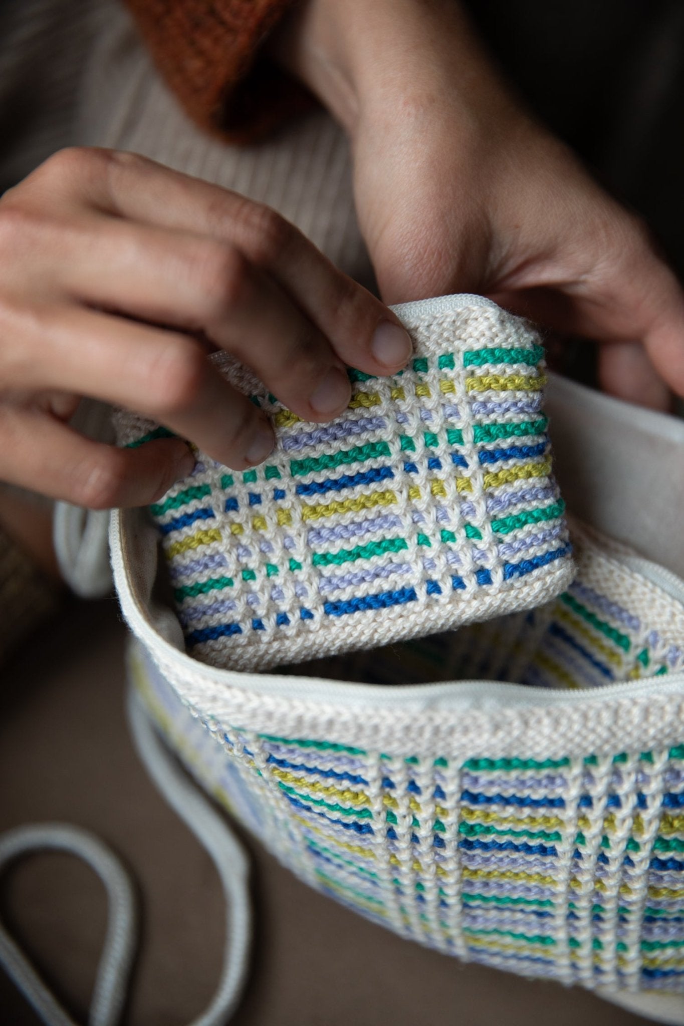 52 Weeks of Scrap Yarn! - Sortie le 17 avril - Laine Magazine