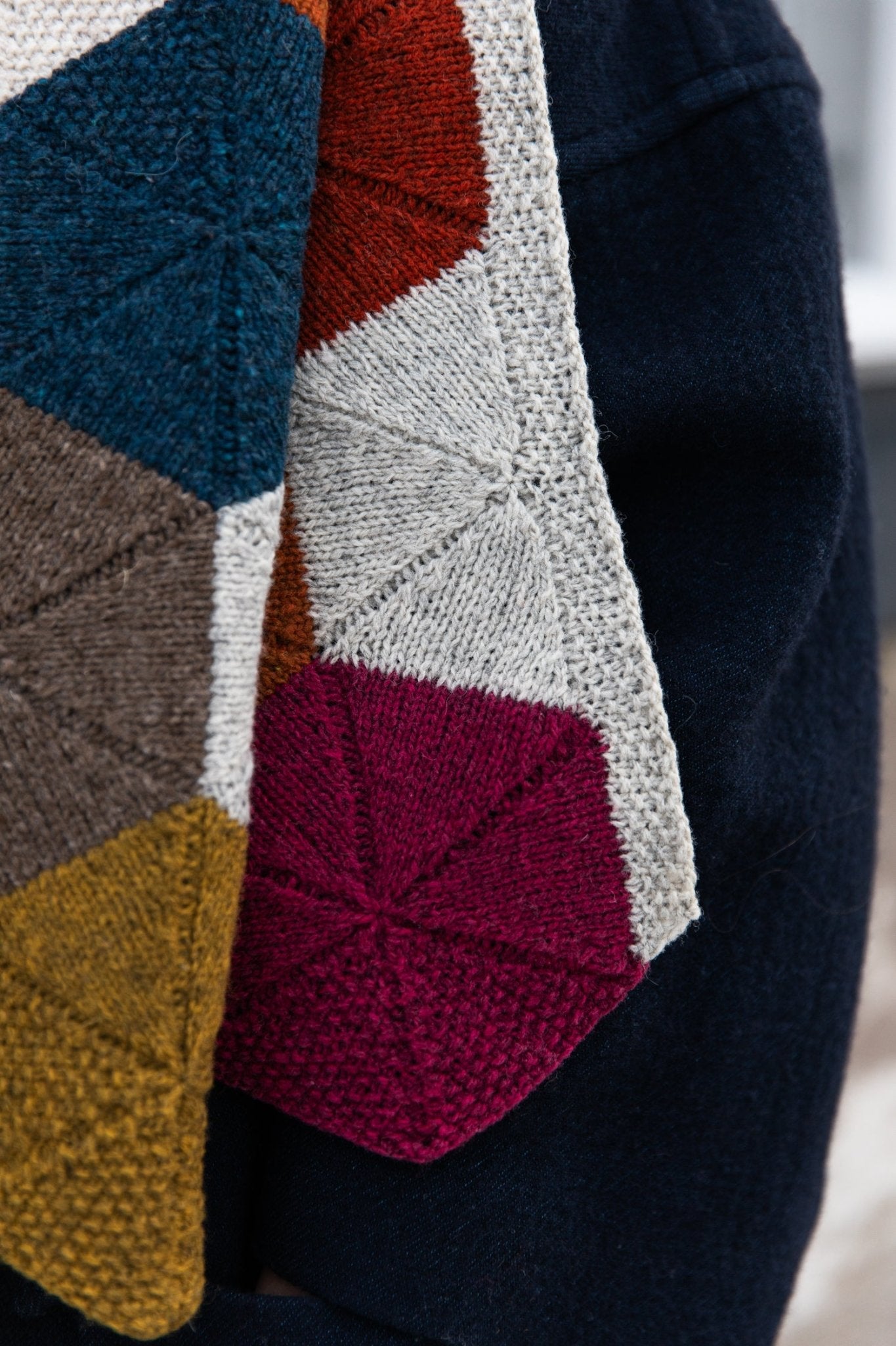 52 Weeks of Scrap Yarn! - Sortie le 17 avril - Laine Magazine