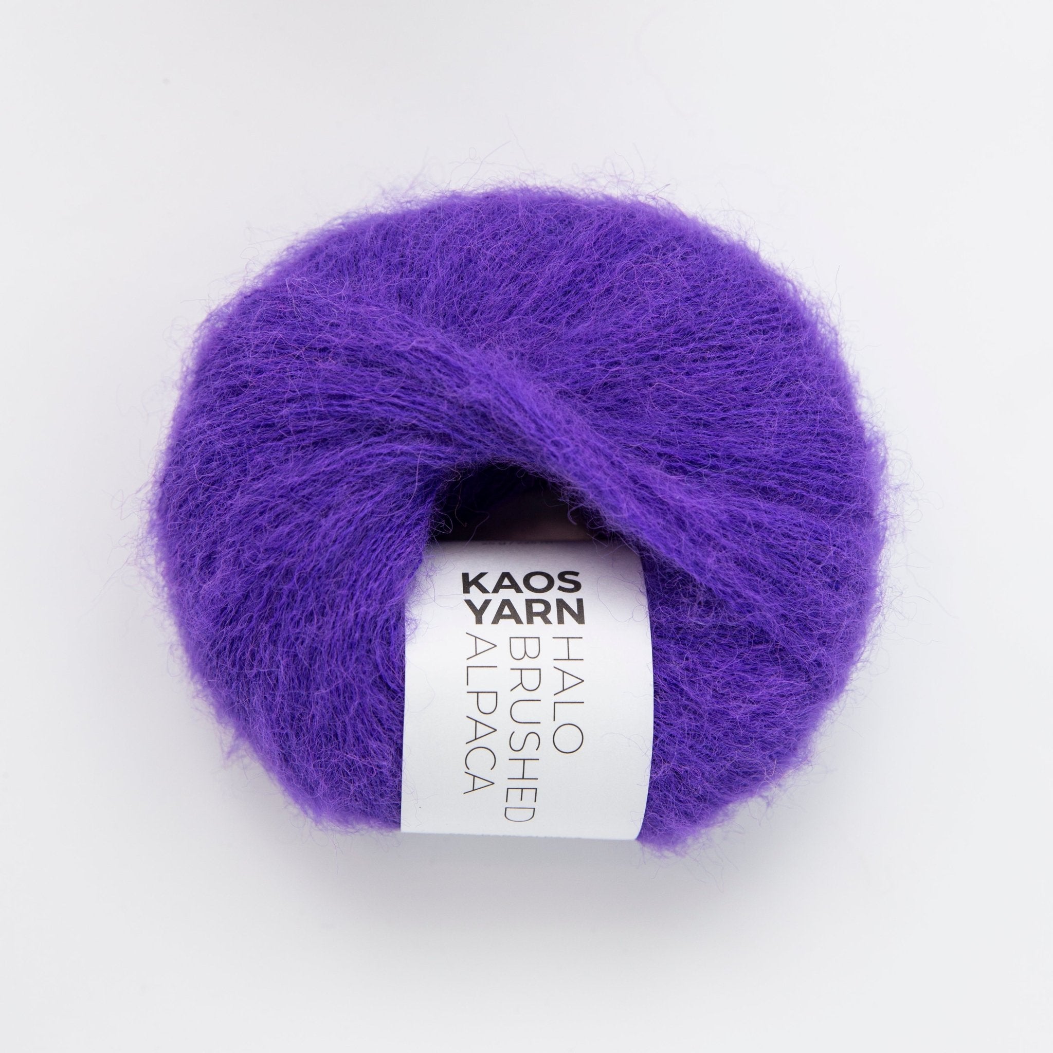 2057 - DIVINE Halo Brushed Alpaca - Kaos Yarn