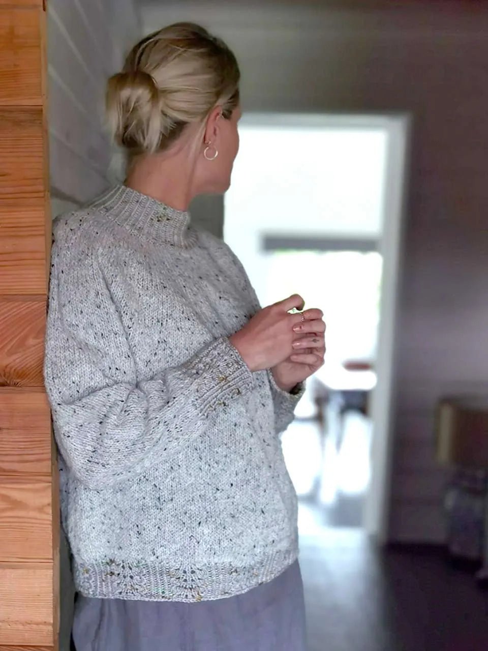Issue 7 – Into the Hills Cabin Living - Life in the Long Grass