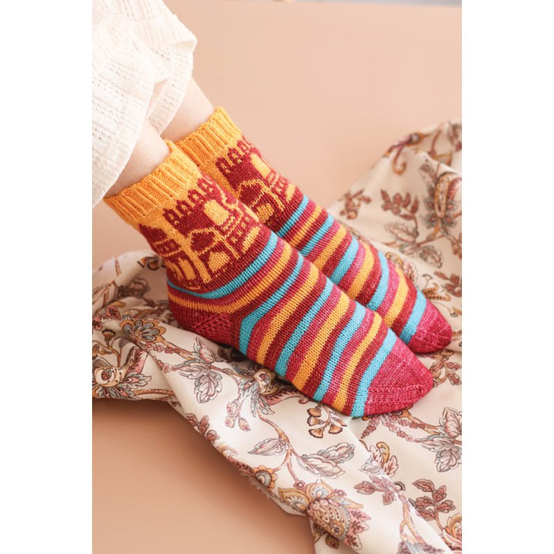 Le guide des chaussettes autour du monde au tricot jacquard - Editions de Saxe