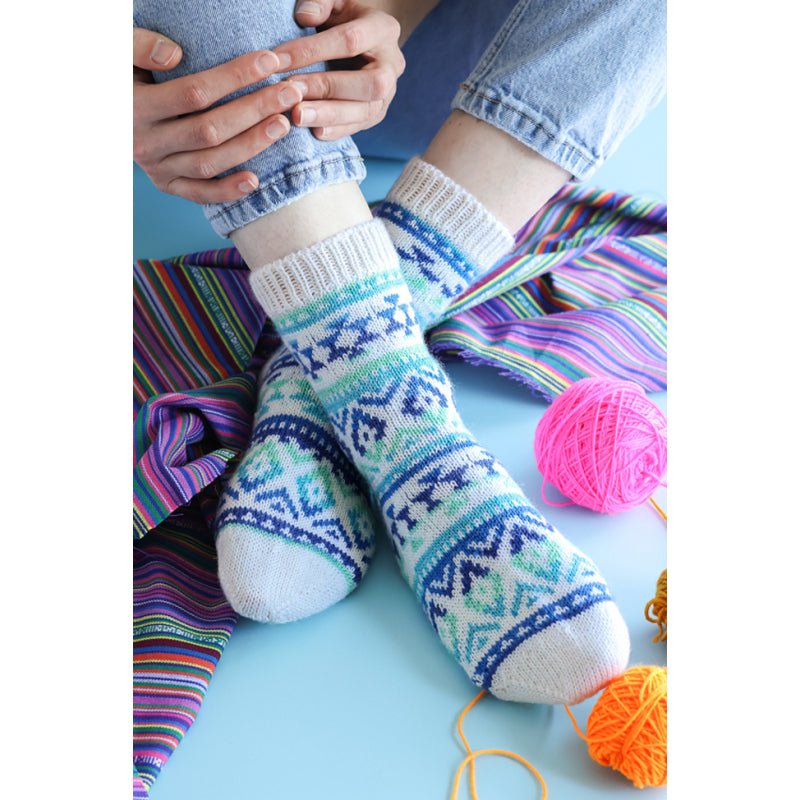 Le guide des chaussettes autour du monde au tricot jacquard - Editions de Saxe