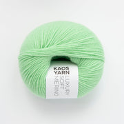 1076 - VIVACIOUS Luxury Soft Merino - Kaos Yarn