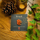 Petits PINS Esther Bennink Squirrel pin - trust - Esther Bennink