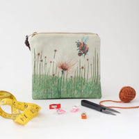 Bonnie la bourdonnette Pochette zippée - The Blue Rabbit House