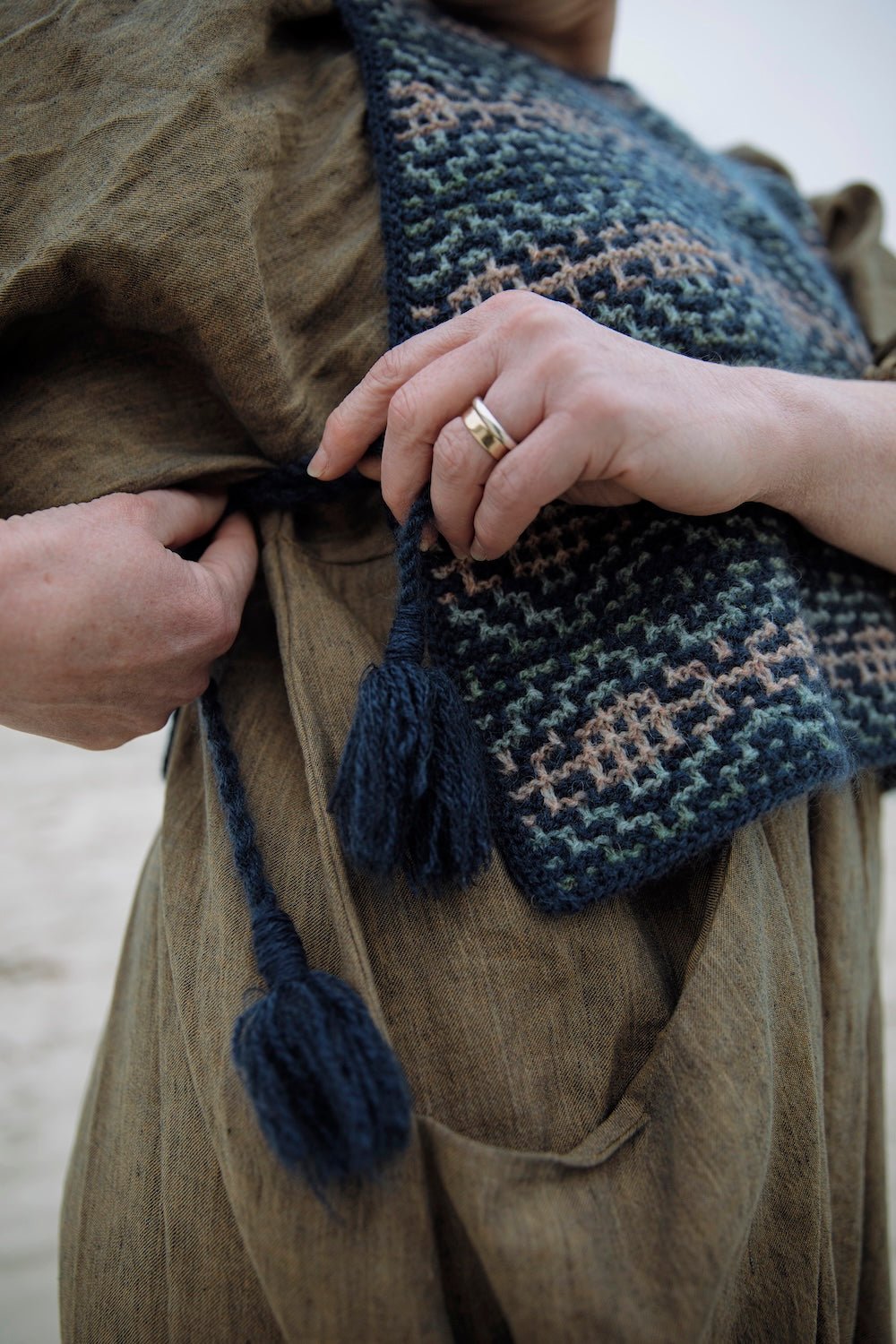 Shetland Shades: Stories in Wool by Gudrun Johnston - Precommande - Laine Magazine