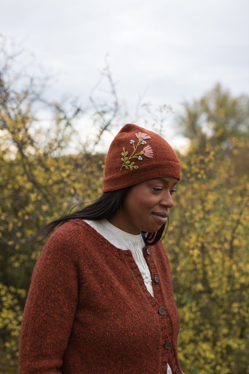 Embroidery on Knits Neuf intact - Laine Magazine