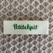 Petite Knit Vert Etiquette en tissu PetiteKnit - Petite Knit
