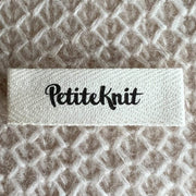 PetiteKnit Etiquette en tissu PetiteKnit - Petite Knit